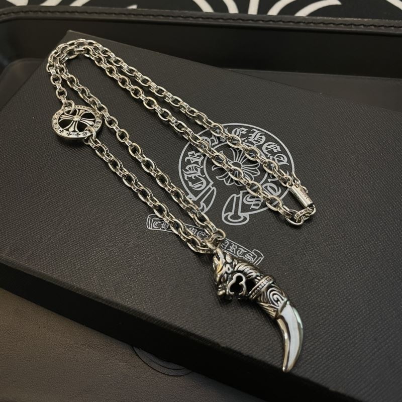 Ch*0me He**ts necklaces
